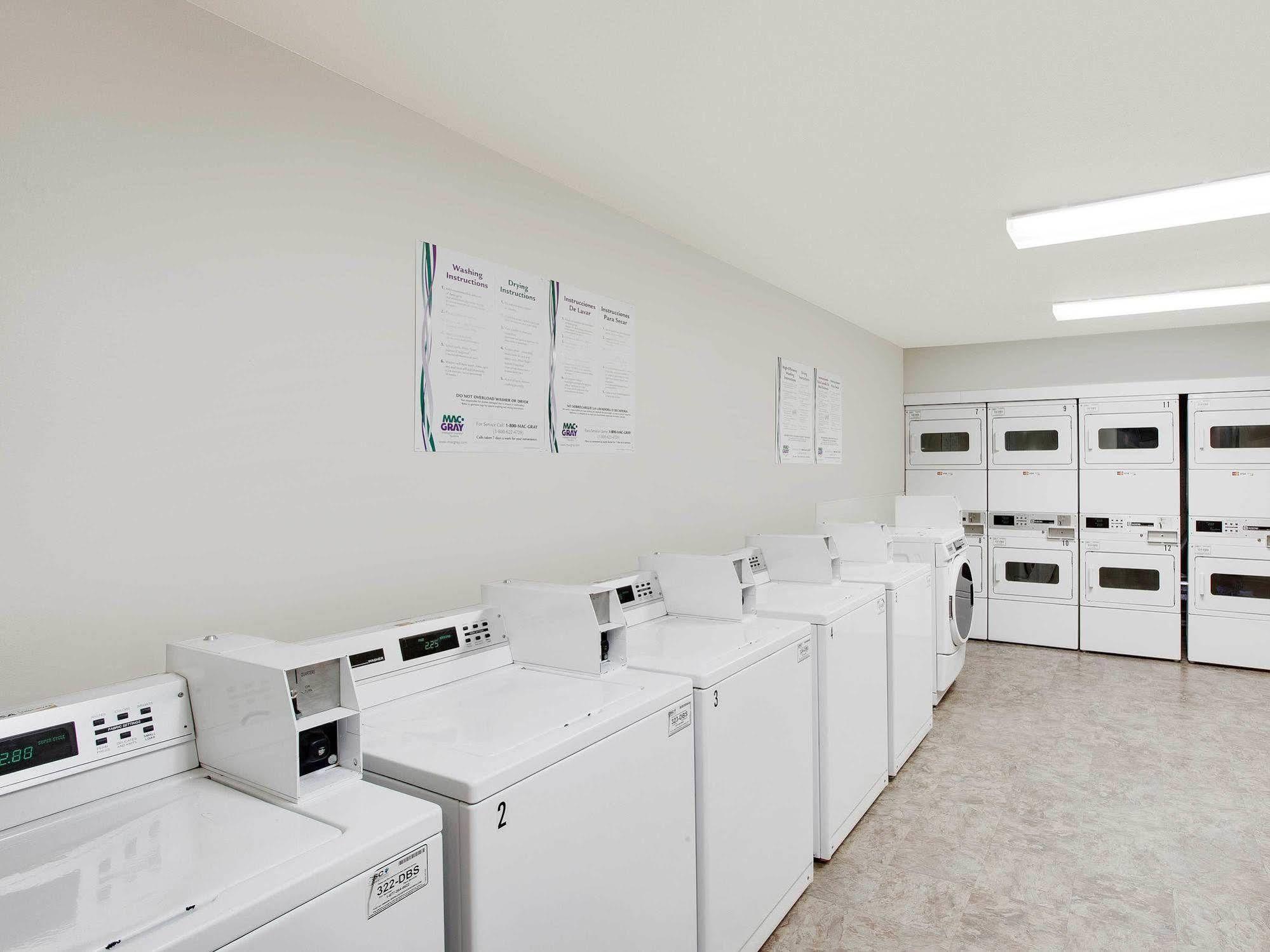 Woodspring Suites Lake Charles Eksteriør bilde